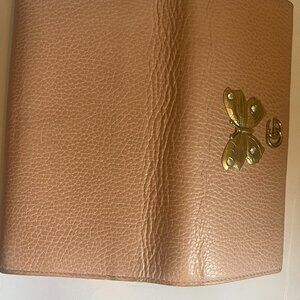 Gucci Butterfly Wallet light pink in color